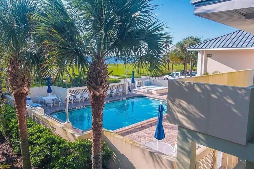 Bay View, Studio206, Beach Steps Away! Pool+Wifi Раскин Экстерьер фото